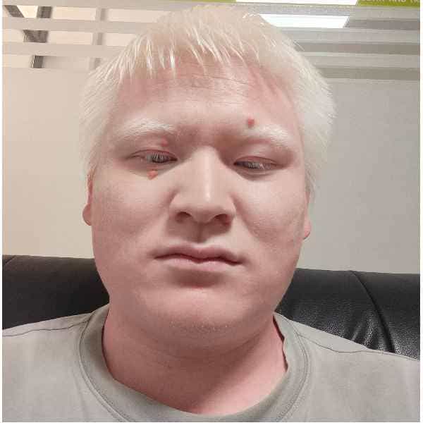 30岁岁安徽单身帅哥 - 咸阳吉缘网